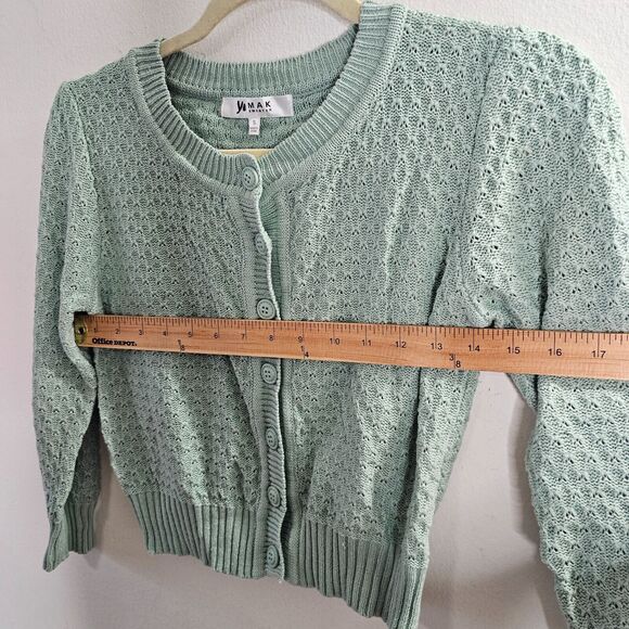 Ye Mak Mint Green Classic Casual Button Front Crew Neck Knit Crop Sweater Small - Picture 8 of 9